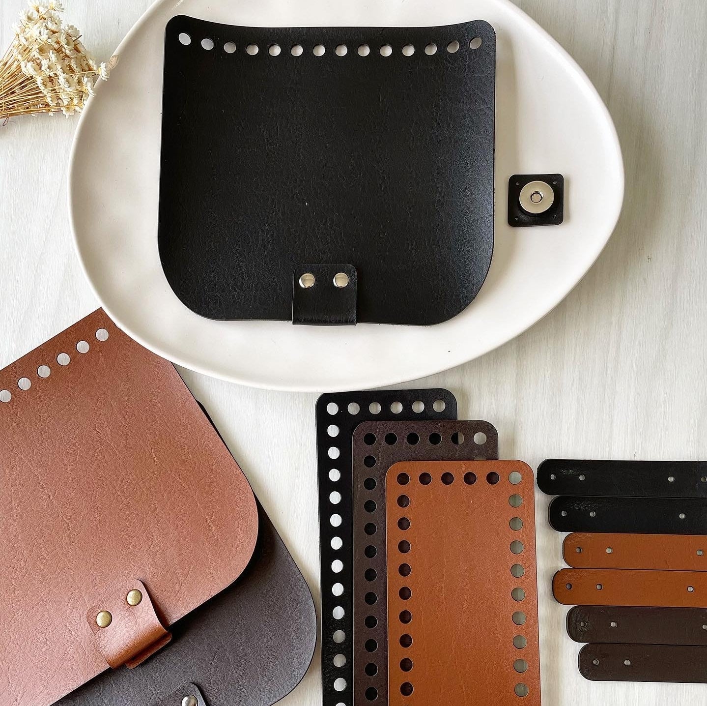 Bag flap Madri