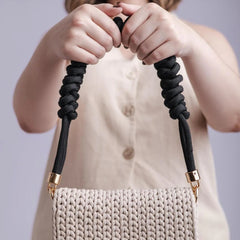 Handle Cora
